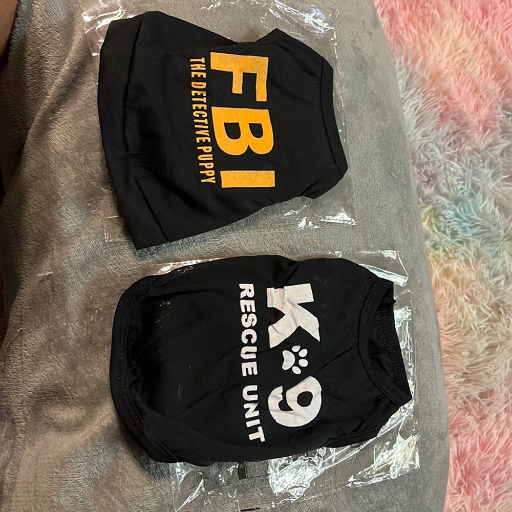Pets size small 2 pcs